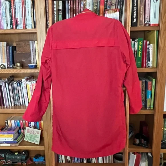 Beautiful Raincoat / Rain Jacket, Size M - Picture 5 of 6